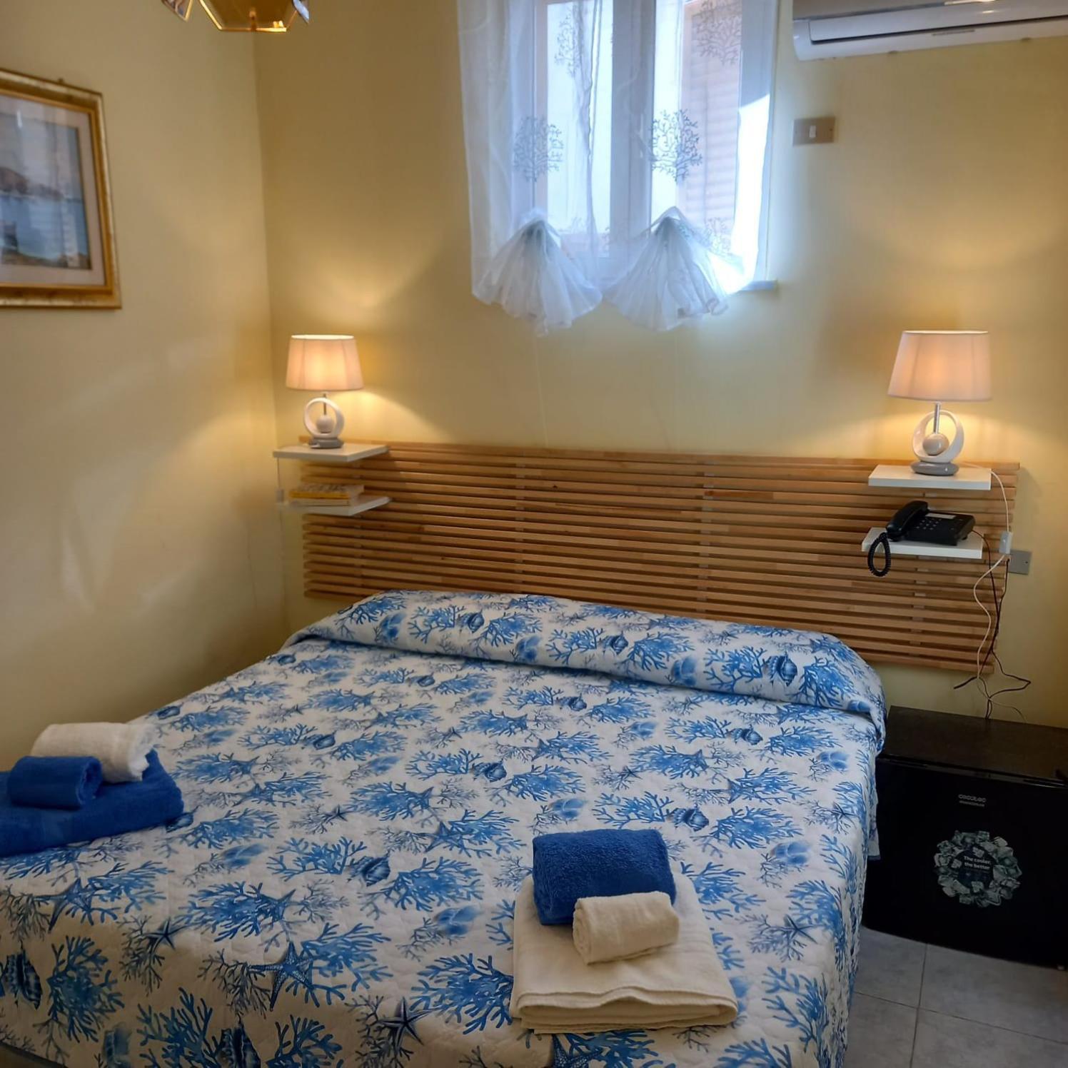 Hotel Calabattaglia Ventotene Exterior photo