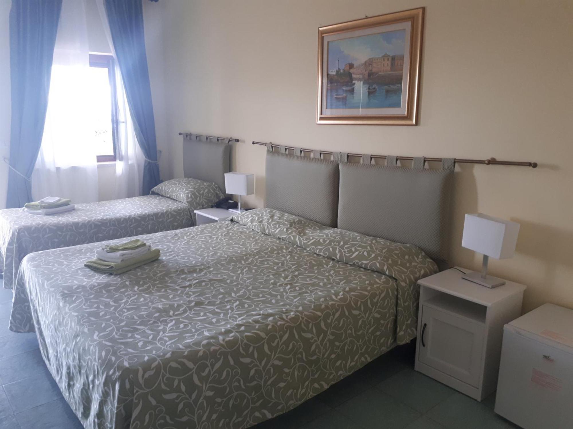 Hotel Calabattaglia Ventotene Exterior photo