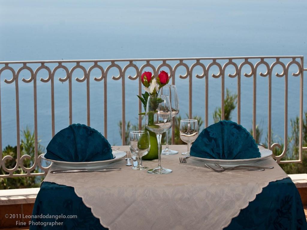 Hotel Calabattaglia Ventotene Exterior photo